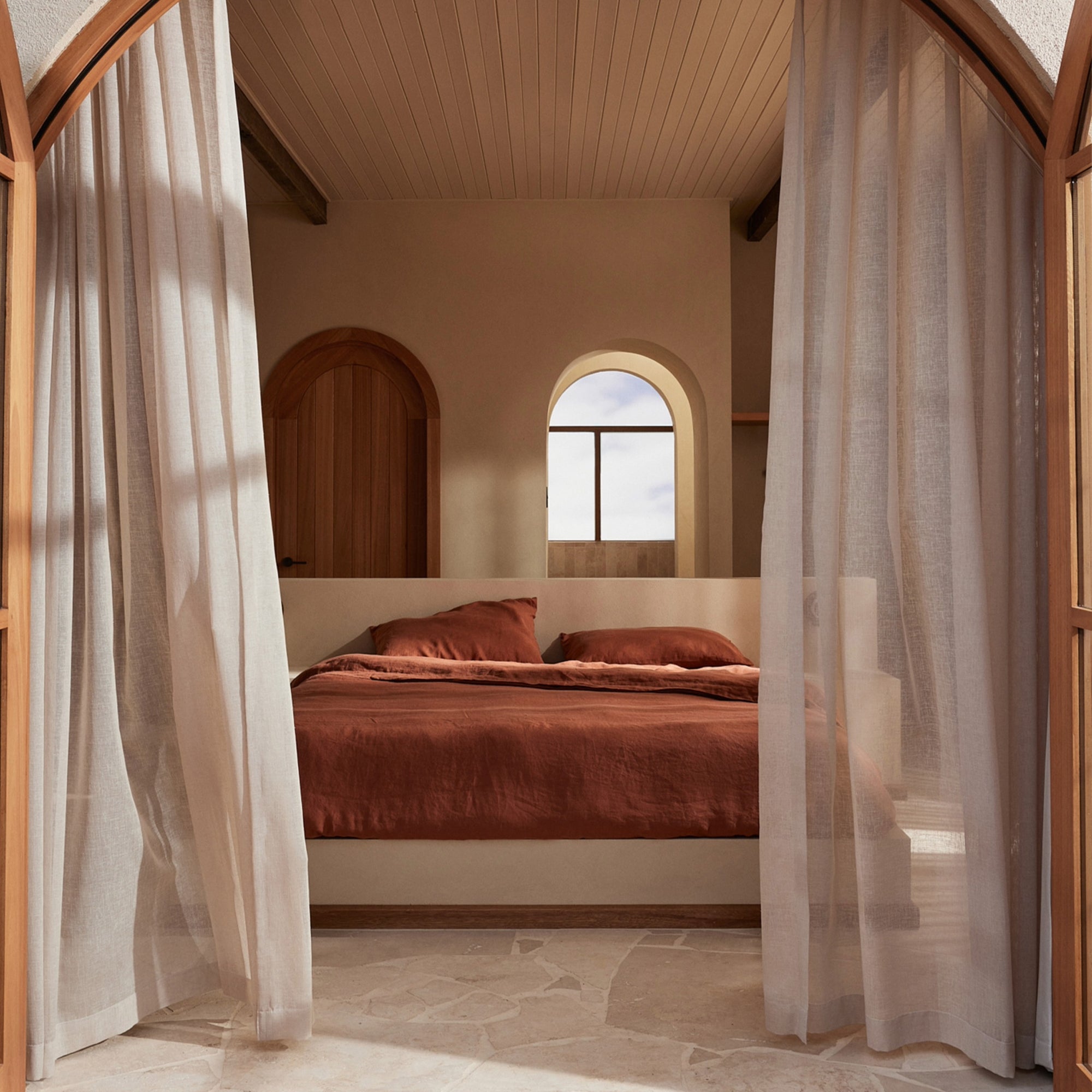 Timeless Comfort in Pure Linen
